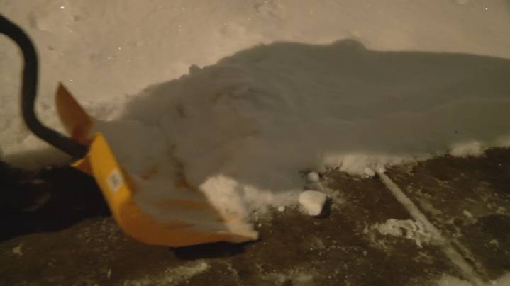 'Snow Buddies' provide helping hand to Indianapolis neighbors after snow storm