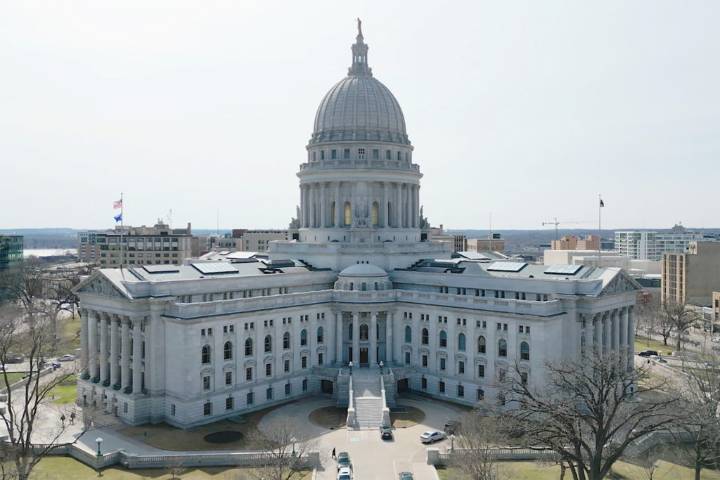 Two Wisconsin congressional redistricting lawsuits may not resolve by 2026 midterms