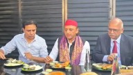 Akhilesh and KTR have lunch at Rameshwaram Cafe in Madhapur