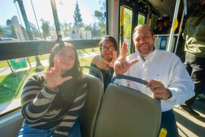 Ruta Estudiantil de Ramos Arizpe rompe récords y se consolida como el programa social de 2025