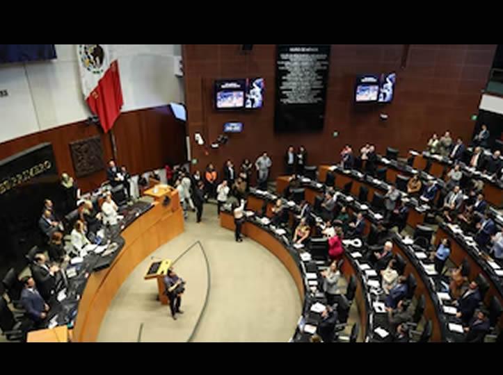 El Senado aprueba en lo general y lo particular la Ley de Salud contra vapeadores