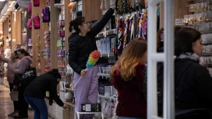 Las ventas pymes cayeron 4,1% en noviembre y el 60% de los comerciantes ve un mal clima para invertir