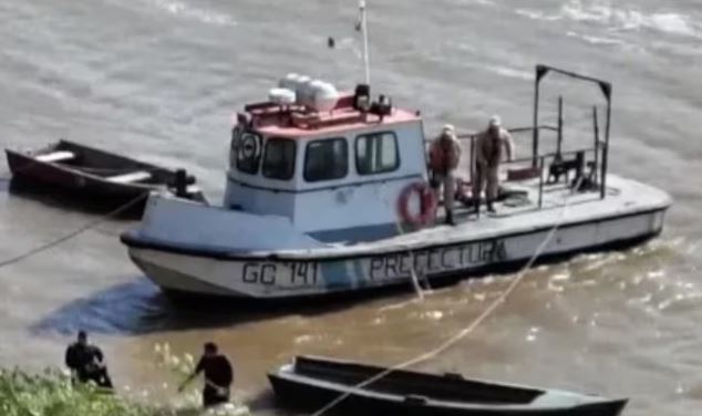 Hallan a un hombre asesinado a puñaladas en la costa del Paraná
