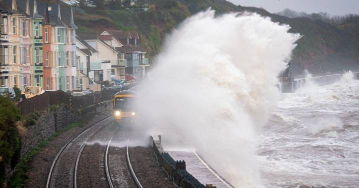 Met Office extends amber weather warning as Storm Bram tears through Scotland
