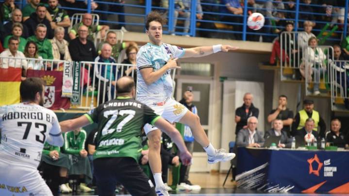 Nexe 29 - Ademar 28: 'Adiós a Europa con todos los honores'