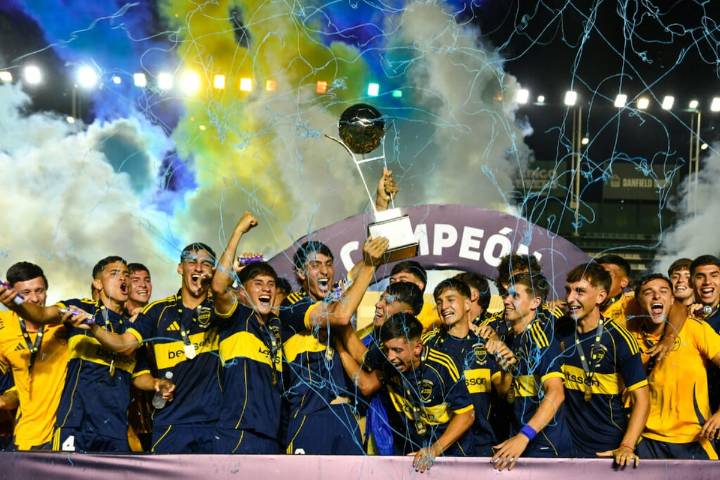 Con Herrón como DT. La reserva esperanza a Boca: le ganó el Trofeo de Campeones a Vélez y se aleja en la tabla histórica de títulos