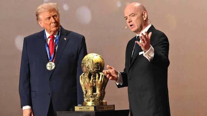 Donald Trump fue galardonado con el primer premio FIFA de la Paz