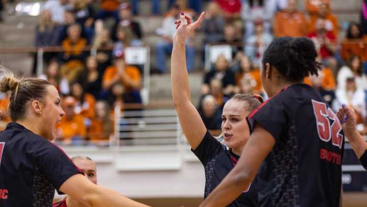 Can ‘completely different’ Wisconsin volleyball upset…