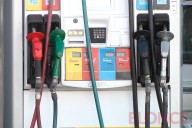Cómo acceder a descuentos del 30% y hasta $40.000 de reintegro en nafta y gasoil en diciembre de 2025