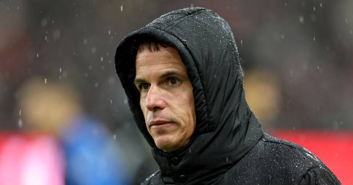 Regis Le Bris gives Sunderland injury update after Noah Sadiki admission