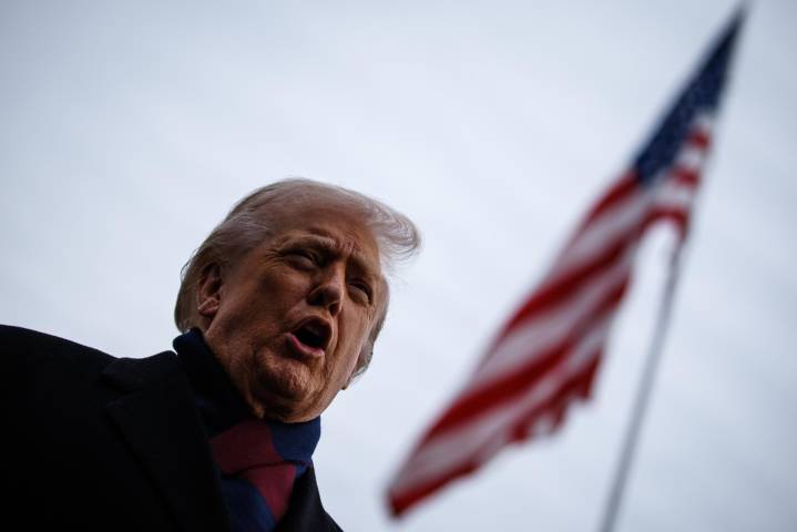 Trump advierte sobre posibles represalias contra el Estado Islámico tras emboscada en Siria que causó tres muertos (VIDEO)