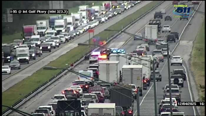 LIVE: Major backups on I-95 South at International Golf Parkway due to police activity