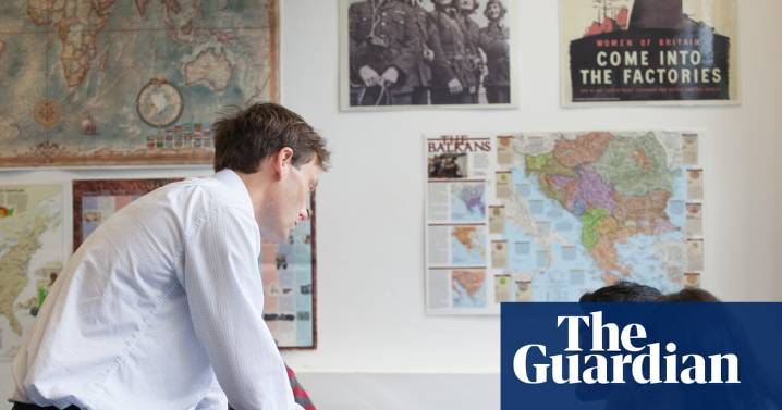 Surge in graduates becoming teachers boosts recruitment for maths and sciences