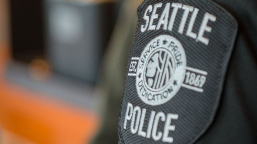 Seattle council approves controversial police contract