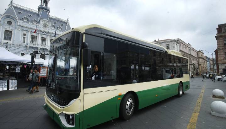 21 ofertas presentaron las 8 empresas que participaron de la licitación para renovar el transporte público del Gran Valparaíso