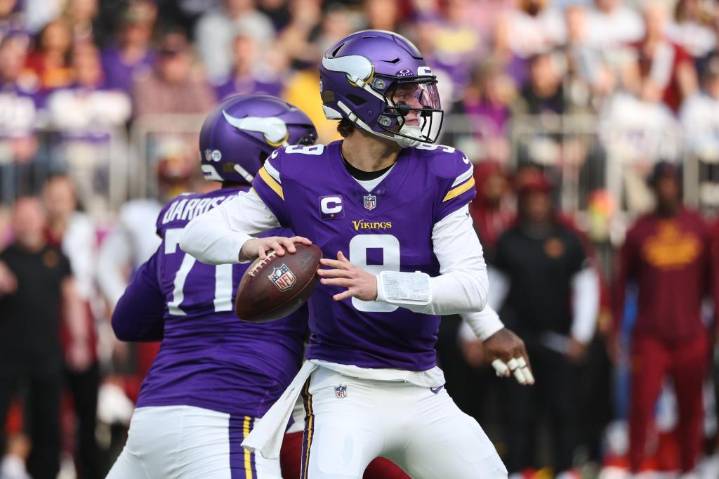 McCarthy y los Vikings se recuperan para aplastar 31-0 a los Commanders que pierden a Daniels – Chicago Tribune