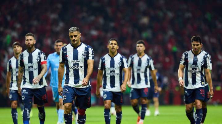 La razón por la que salió Rayados antes para el segundo tiempo contra Toluca
