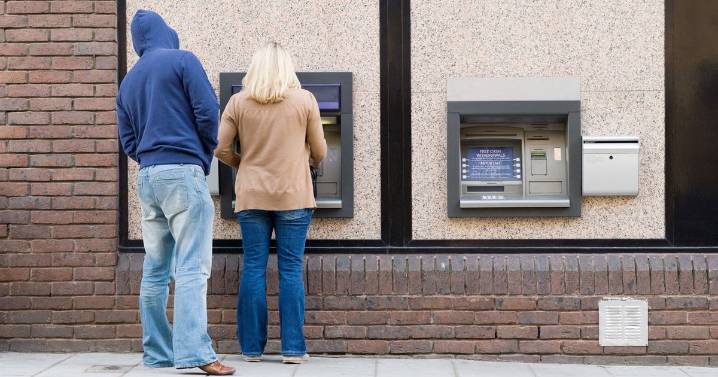 DWP will take money 'directly' from bank accounts in new benefit fraud crackdown