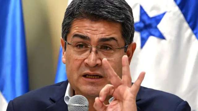 Presidente de Honduras reaparece tras indulto de Donald Trump