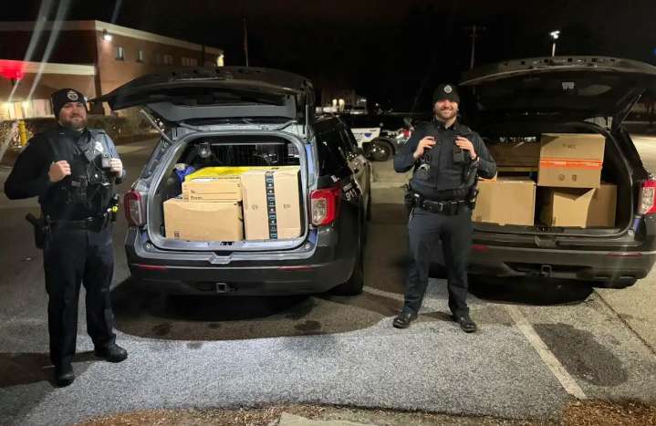 More than 15 Amazon packages found abandoned on Mass. roads
