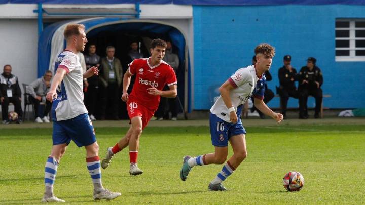 La joya pulida en el Avilés que acaba de debutar en Primera División: participó en uno de los derbis más calientes de España