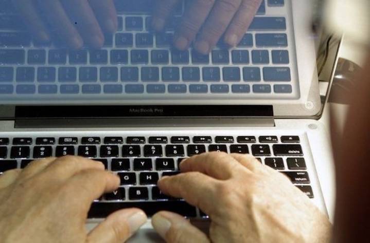 Wire transfer scam targeting Jackson County residents with official