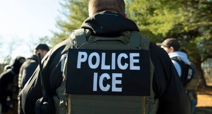 Van más de 75 mil personas detenidas por ICE en EEUU sin historial penal en 9 meses del gobierno de Trump: NBC News