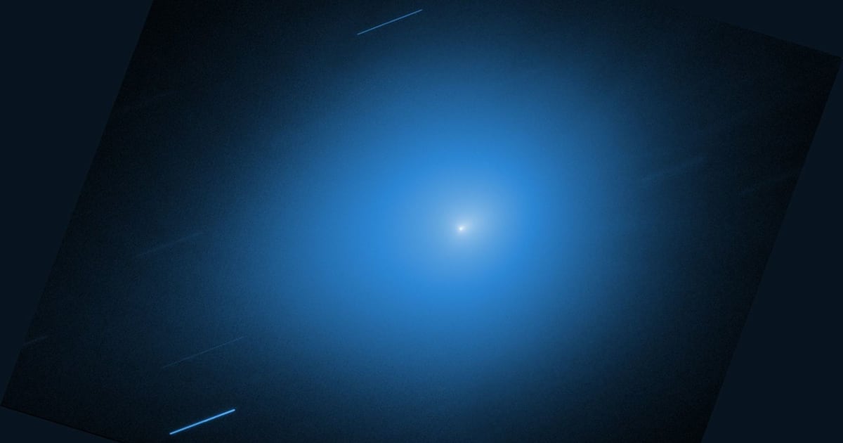 Images of comet that will soon make closest approach to Earth