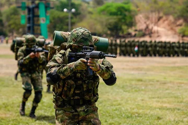 Colombia aprueba ley para prevenir reclutamiento de mercenarios