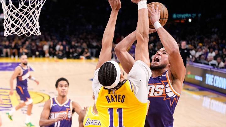 Suns' Devin Booker ruled out before halftime with right groin injury