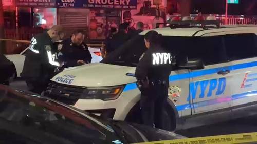 Queens bodega shooting: 2 people shot, including 1 man killed, in Corona, NYPD says
