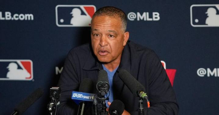 Dodgers downplay Teoscar Hernández rumors, continue assessing bullpen options