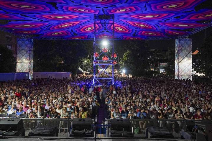 El mayor festival solidario del país vuelve a Móstoles en 2026 con música pop, electrónica y clásicos de los 80 y 90