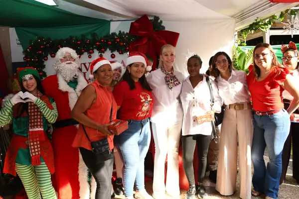 Inicio de la Temporada Navideña: Mensajes de Unión