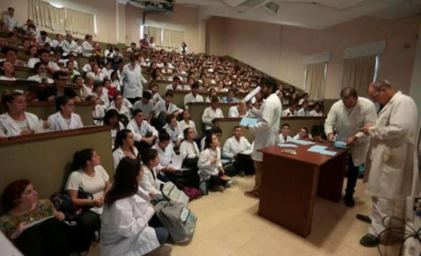 Radiografía estudiantil: cada vez más extranjeros eligen la UNLP