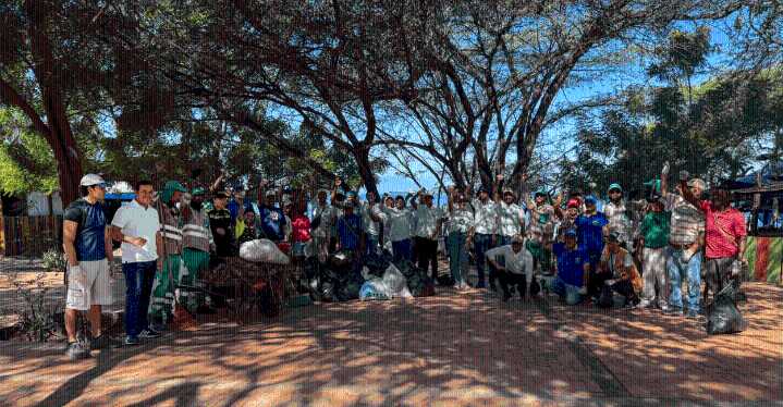 Alcaldía junto a Indetur intensifican limpieza en playas previo a la temporada alta La acción reunió a entidades públicas, académicas, organizaciones sociales y comunidad residente.