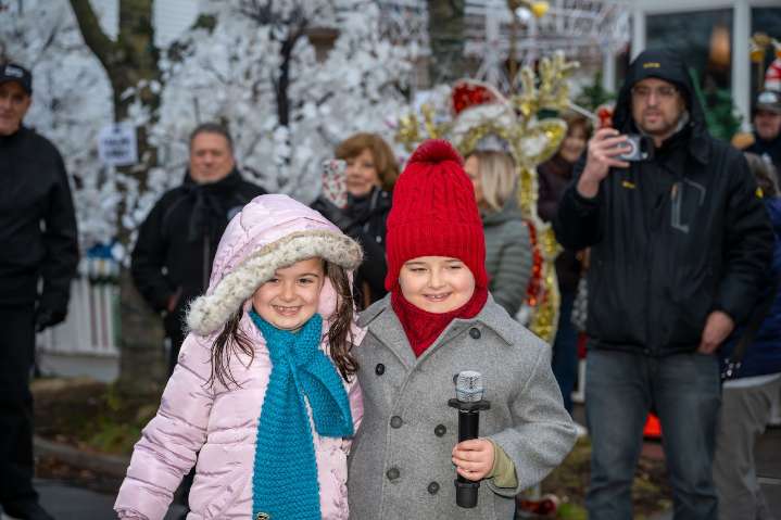 DiMartino’s ‘Lights for Life’ kicks off 2025 Christmas season with entertainment extravaganza on Staten Island