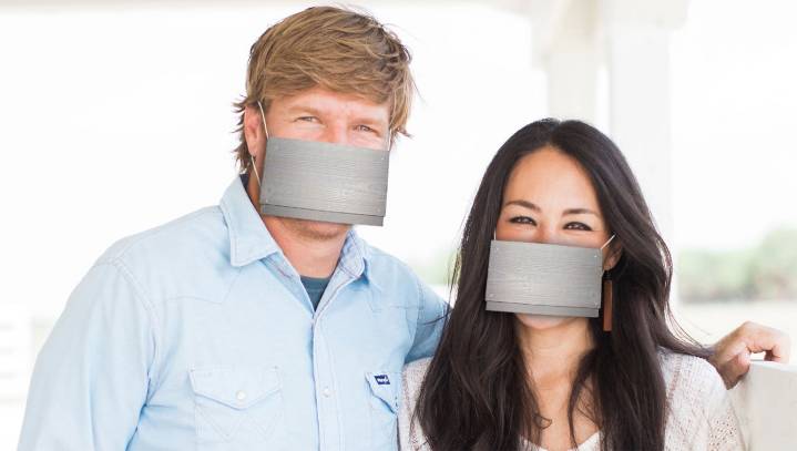 Chip, Joanna Gaines To Manufacture 1,000,000 Medical Masks Out Of Shiplap