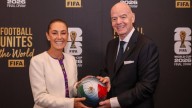 Gianni Infantino recibe a Claudia Sheinbaum en el sorteo del Mundial