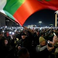 Anti-government protest draws tens of thousands in Bulgaria