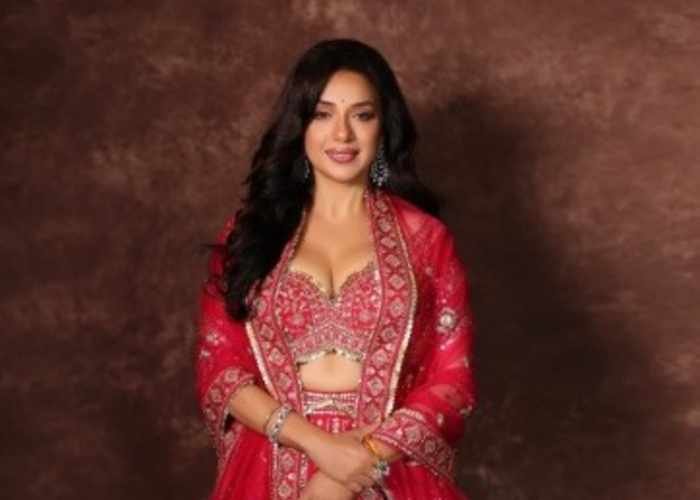 Rupali Ganguly pens note for ‘man who creates stars’ Rajan Shahi on his b’day