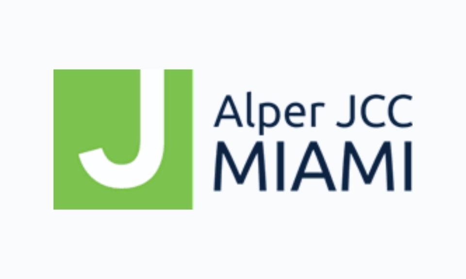 Alper JCC Miami Invites Community to “Share the Light” at Hanukkah Celebration
