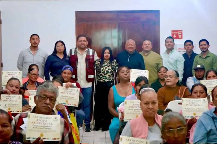 47 familias de Cabo San Lucas reciben apoyos asistenciales