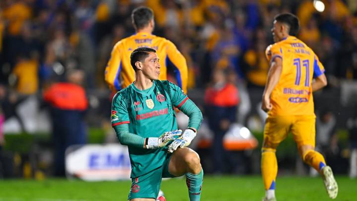 El error de Hugo González que puede costarle el título al Toluca