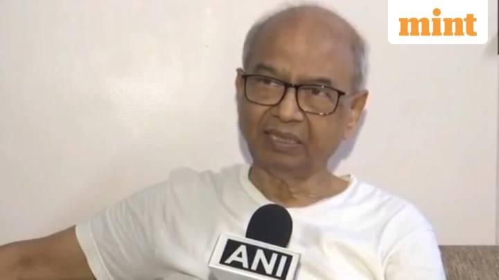 ‘100-150 people attacked me with slippers,’ claims lawyer Rakesh Kishore