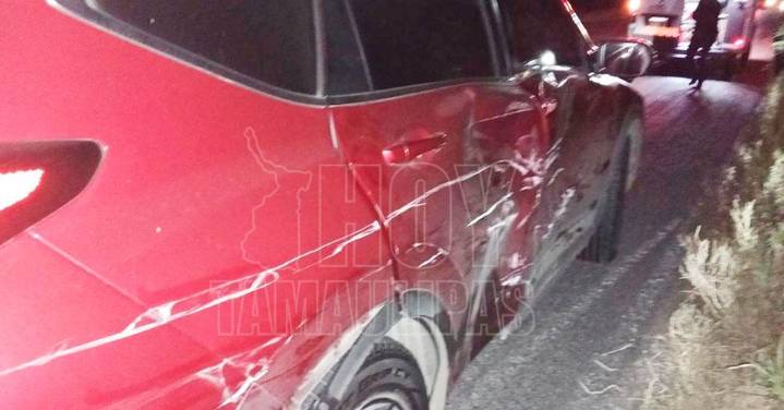 Familia se salva de milagro tras chocar contra tr?iler en San Fernando