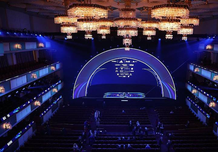 Donald Trump recibe el premio FIFA de la Paz