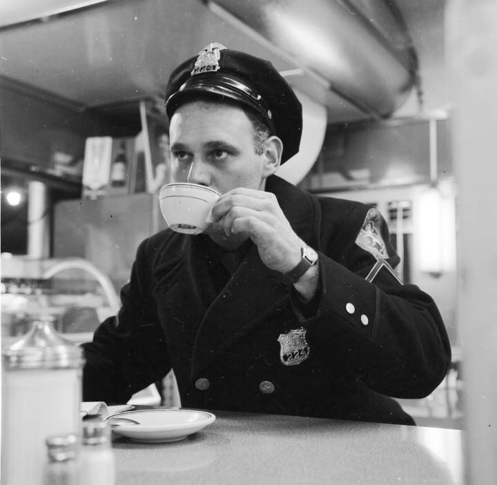 Connect with Yakima Police at Coffee with a Cop on December 10