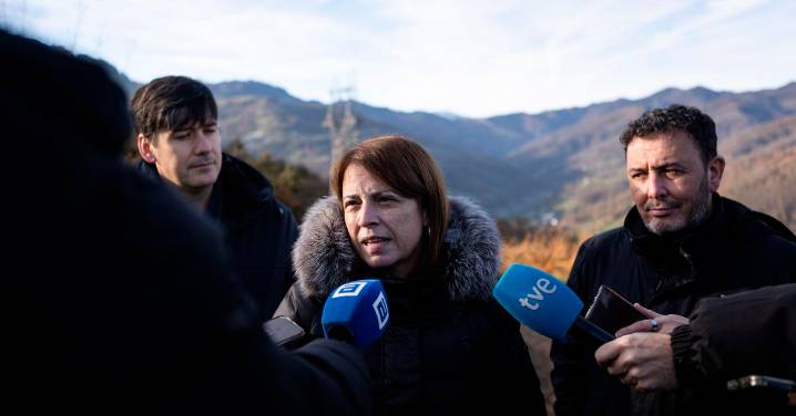 Adriana Lastra pide al PSOE que eleve a la Fiscalía los presuntos casos de acoso de Paco Salazar