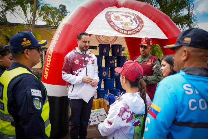 "Mi Cancha Bella" apunta a recuperar 300 espacios deportivos del país